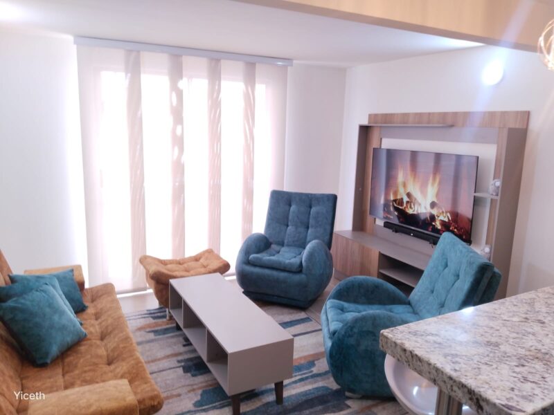 Lindo apto en primer piso, conjunto con piscina.T7