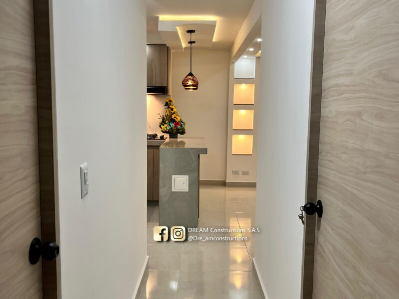 Elegante apto con Aire en la sala y piscina. T18