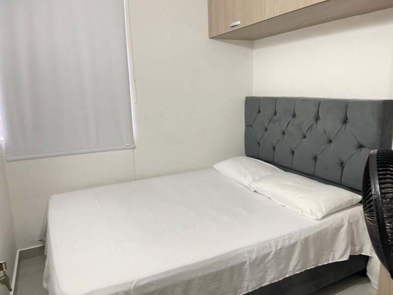 Elegante apto con Aire en la sala y piscina. T18